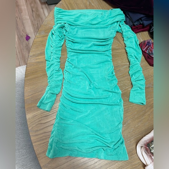 SER.O.YA Green Strapless Dress - Picture 12 of 14